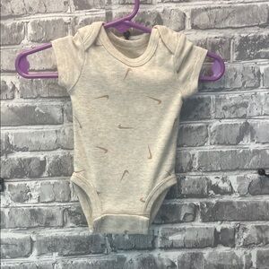 Nike Beige Baby Bodysuit‎